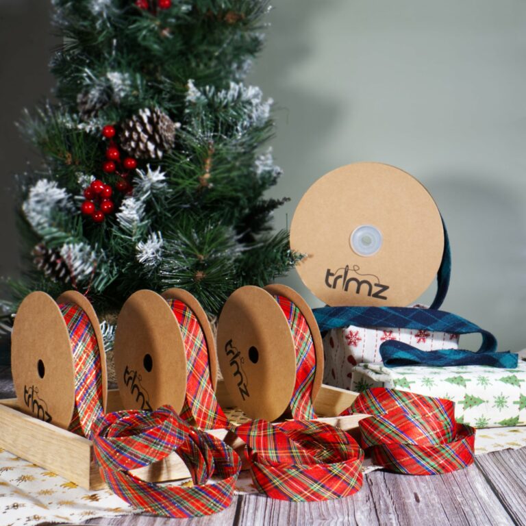 Trimz tartan bias binding 20m reels